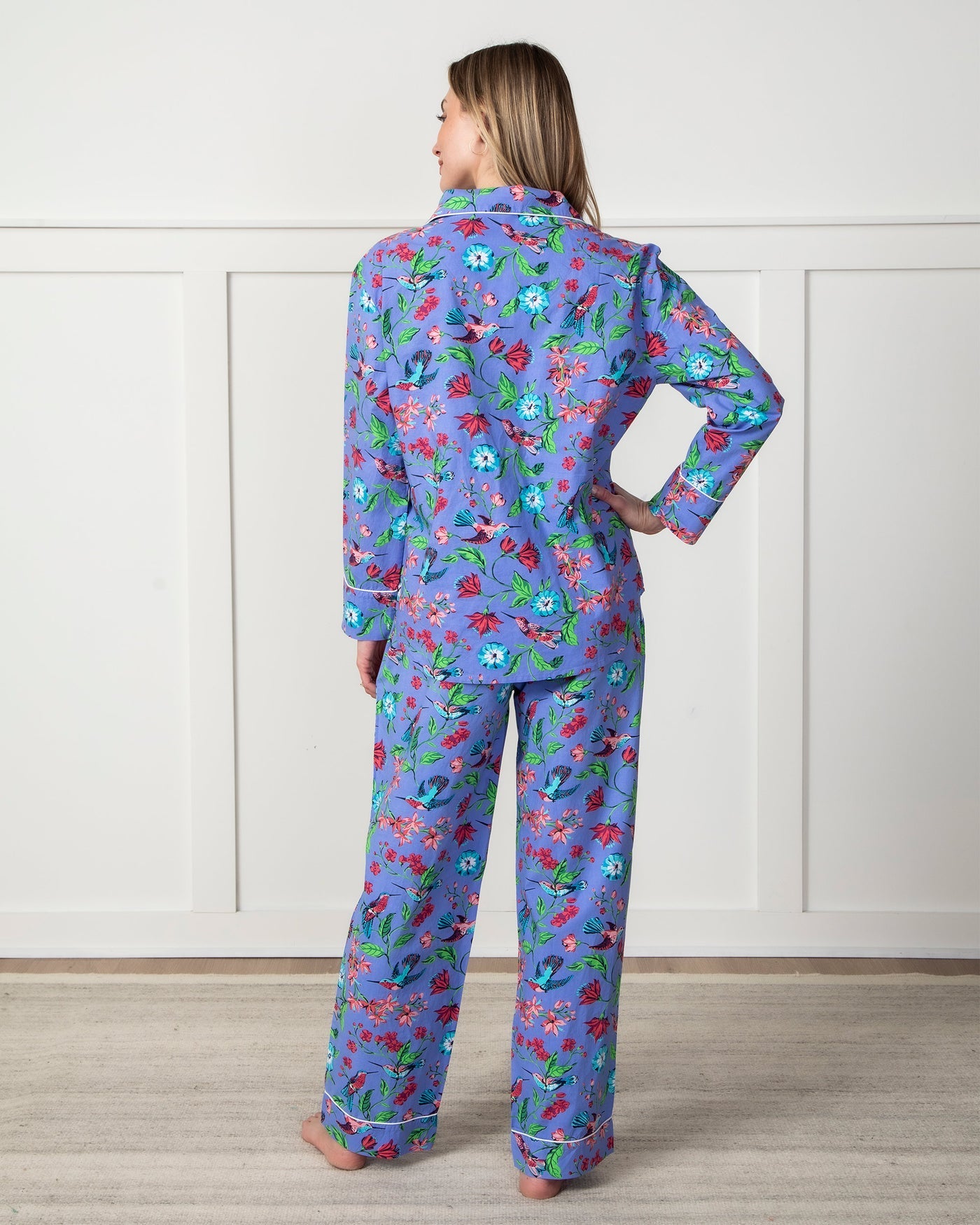 Hummingbird Haven. Short Sleep Top & Cropped Pajama Pants + Gift Pouch Set
