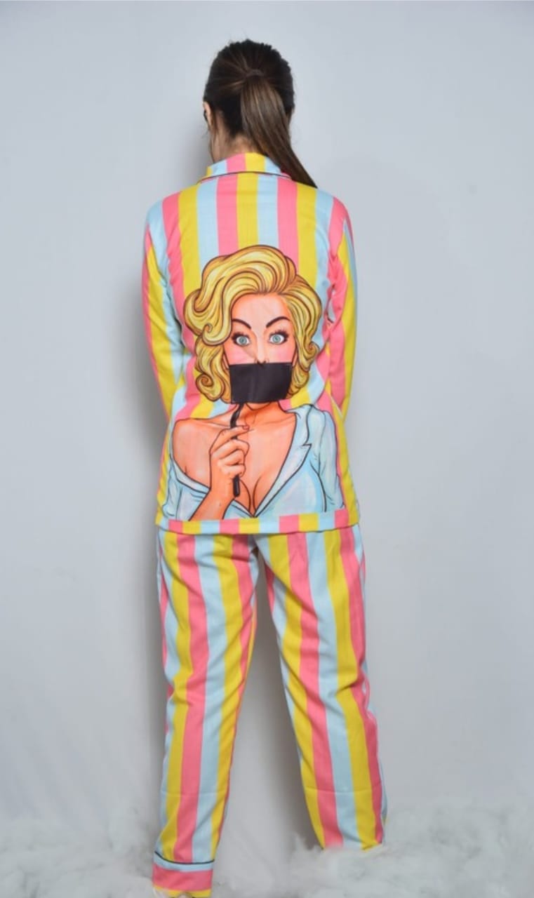Multi-color striped back print nightwear