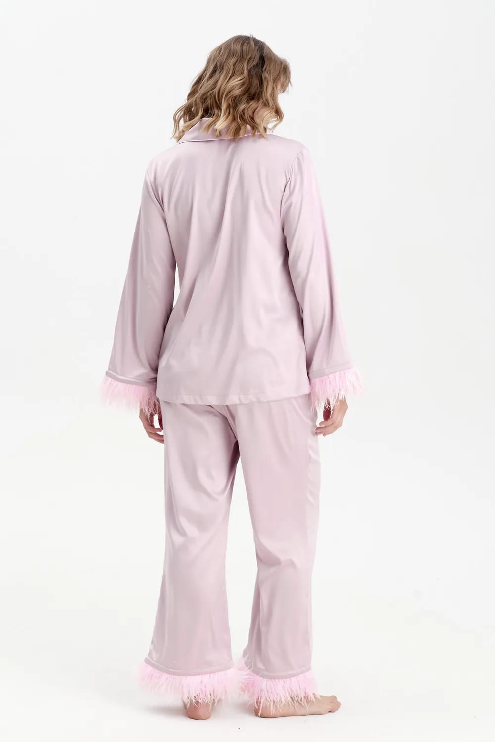 Feather loungewear