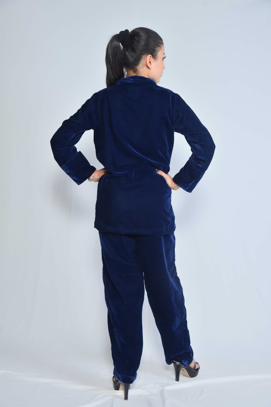 Evil eye velvet front open pajamas