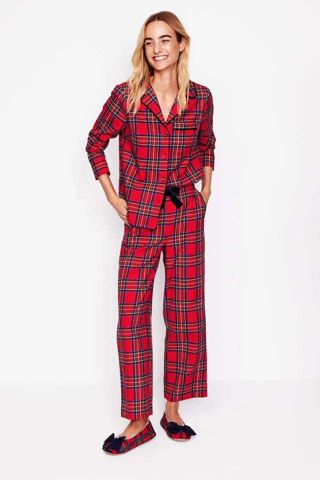 Check holiday pj set
