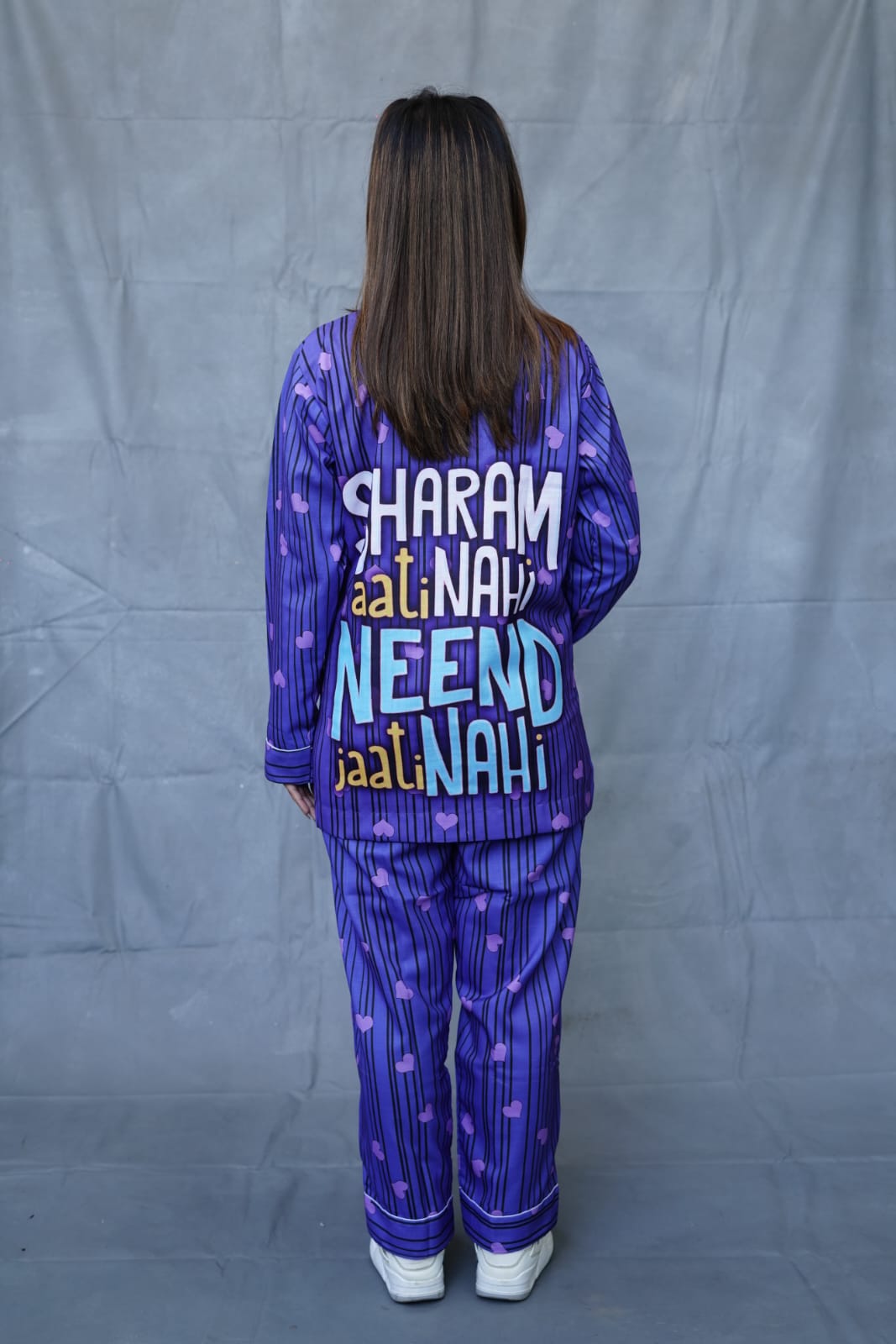 Sharam Aati nai nightwear