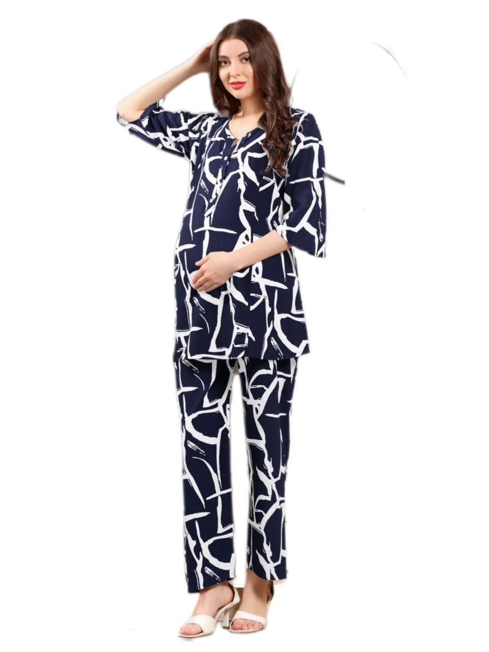Maternity loungewear