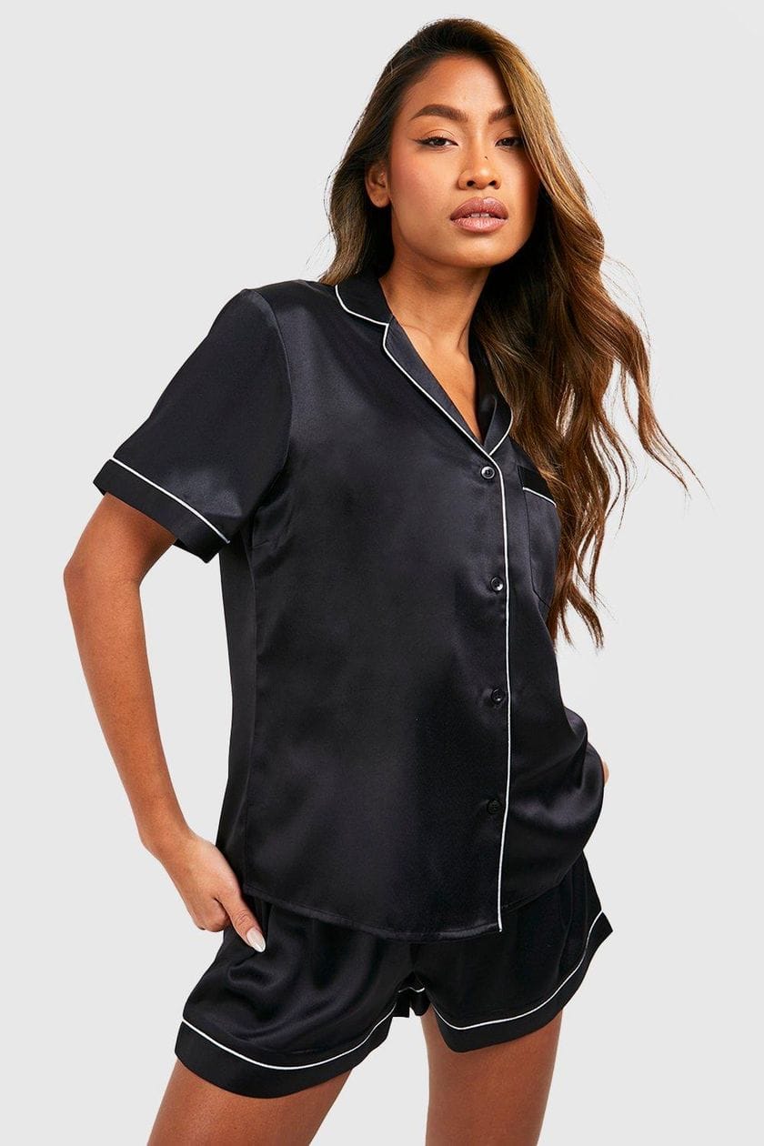Bride Squad Satin Loungewear – Glam, Chic & Bridal Party Ready