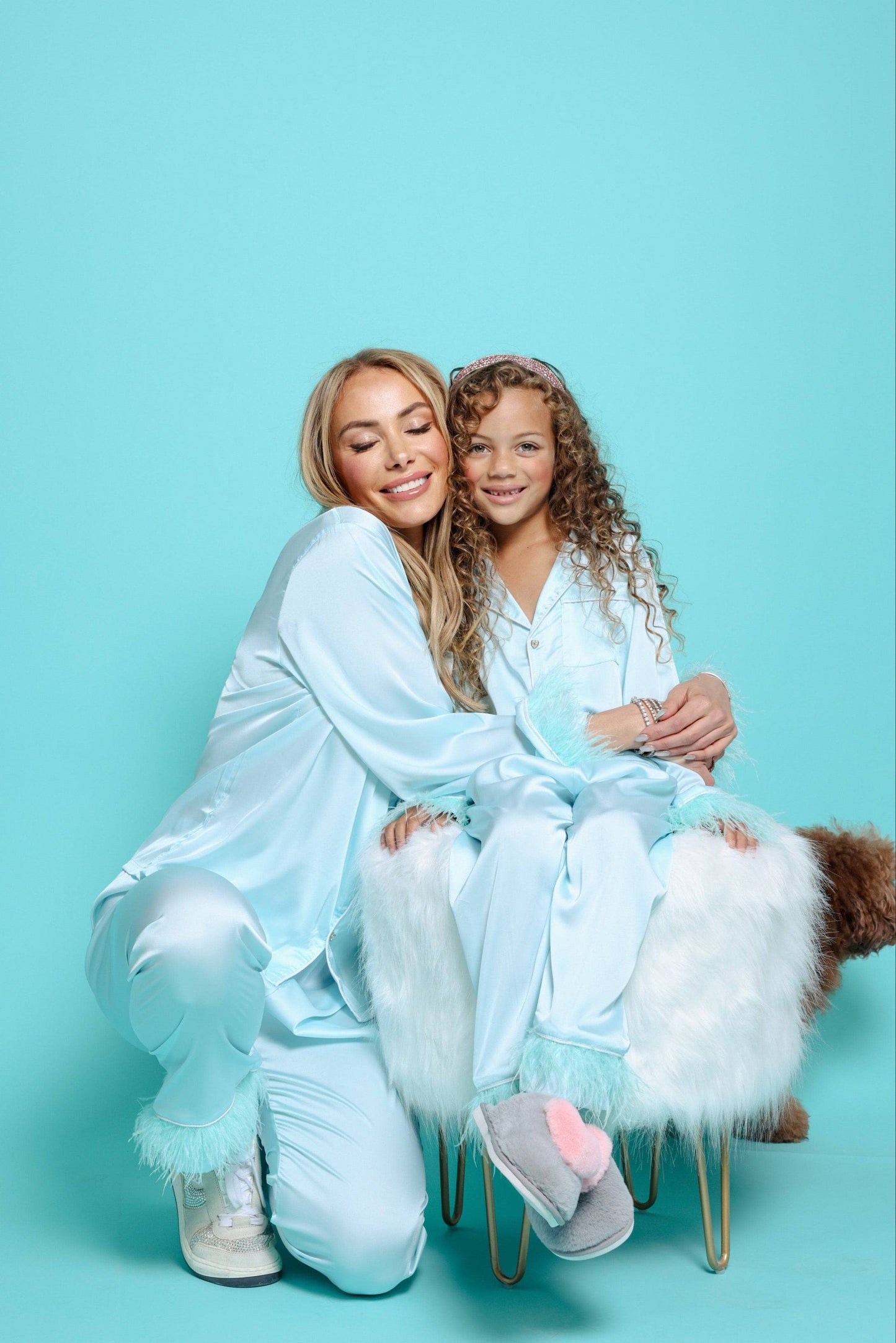 Twinning silky feather nightwear